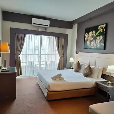 Seaview Deluxe Rainbow Paradise Tg Bungah 6pax
