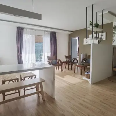 Emerald Avenue Cozy 3R3B Apartment 822