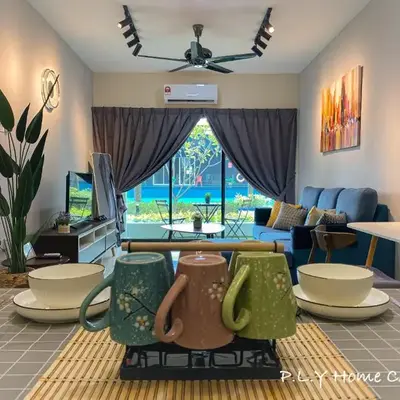 Groundfloor Poolside Manhattan Ipoh Free Netflix&Carpark