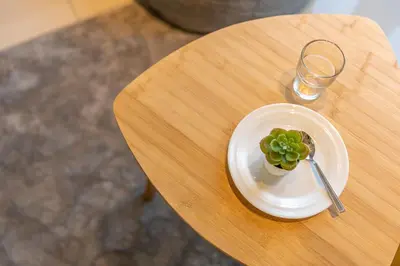 a small plant on a plate on a table at Momento Stay Georgetown 10pax \u4e54\u6cbb\u5e02\u4e2d\u5fc3-\u6d77\u666f\u623fSeaview Room in George Town