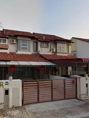 a house with a wooden fence in front of it at 10pax -2 Storey House Bayu Mutiara at Bukit Mertajam in Bukit Mertajam