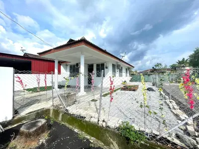 a fence in front of a house at Home11A#4pax#Netflix#AlmaBukitMertajam in Bukit Mertajam