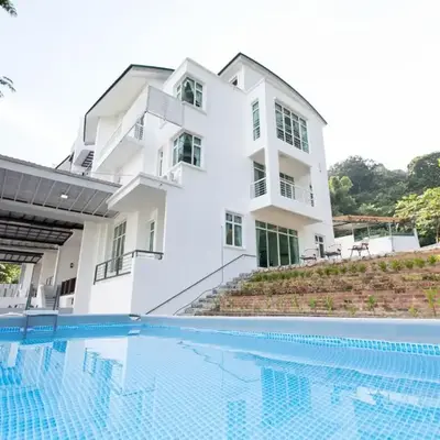 Beach side spacious 5BR 20pax pool house