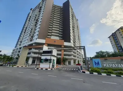a large building in front of a street at Adinda Homestay @ RPB Hospital, Ipoh in Ipoh
