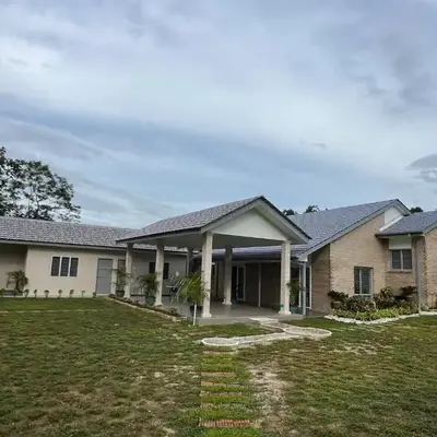 Sunny Lake House - Entire bungalow