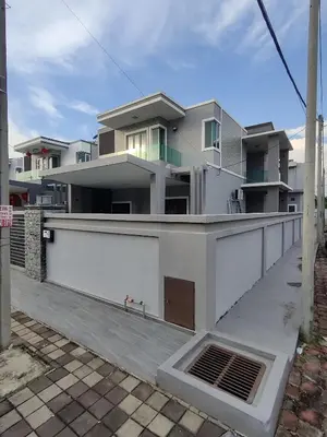 Gallery image of 16 Paxs Bungalow Homestay Hutan Melintang by Aloha in Hutan Melintang