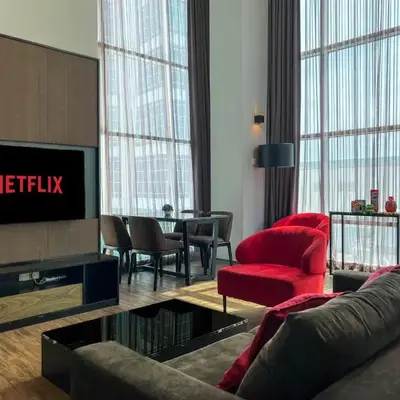 Stylish Duplex at Maritime Suite for 8 Guests with Free Netflix WiFi