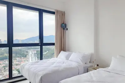 Gallery image of HomeCinema with Seaview, 8pax, Urban Suites by PG Home in George Town