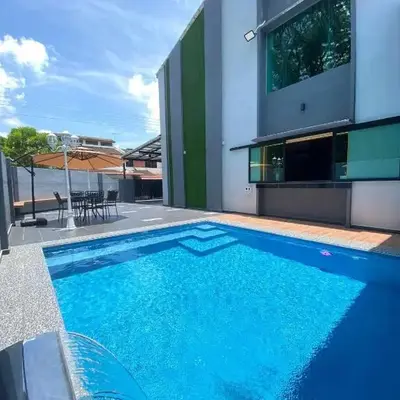LYL Jaccuzi Private Pool House - 16PAX