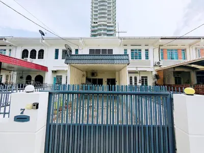a blue gate in front of a white house at 7 Home4Stay Peaceful GurneyTerrace 4BR15pax Shops & Eateries in George Town