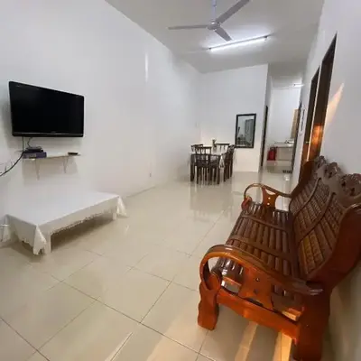 EmyNuar Homestay