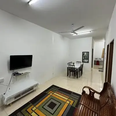 EmyNuar Homestay