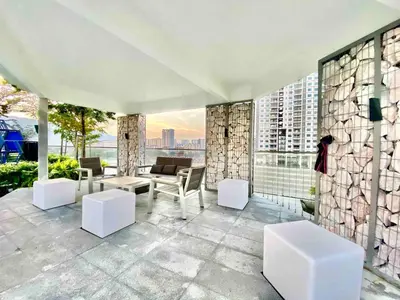 Gallery image of Tatami with HomeCinema, 9pax, Urban Suites by PG Home in George Town