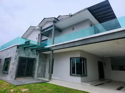 a building with a solarium on top of it at 10Min to IPOH TOWN 4BR20PAX MAHJONG GAME KARAOK in Ipoh