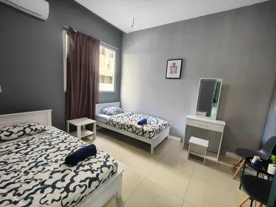 Gallery image of Barnett Georgetown Near Island Hospital Room 3 in George Town