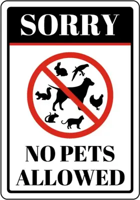 a sign that says sorry no pets allowed at Sevenseas Family Home Copthorne Cameron Highland in Brinchang