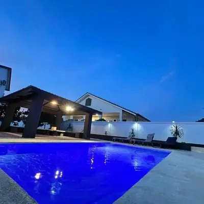 PUTIH Ipoh SaltWater Pool BBQ 5Bed4Bath 19pax