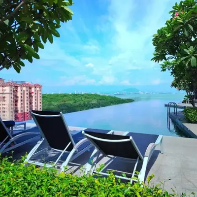 Premium Familystay Urban Suites-3BR 14 pax