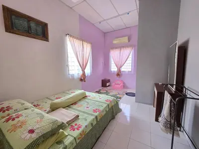 Gallery image of Homestay EPOH Bandar Meru Impian in Ipoh