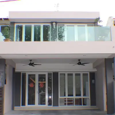 Bercham Vacation House