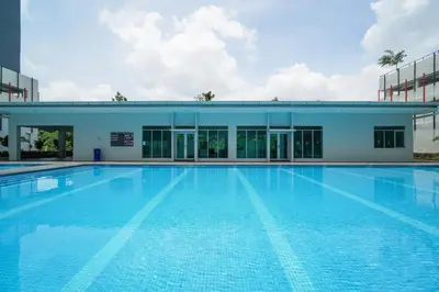 an empty swimming pool in a building at Anderson Mountain View by Xuites-6 Pax-Free Netflix-6 mins to Concubine Lane in Ipoh