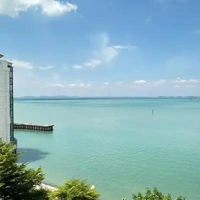 Straits Quay Highest Floor Infinity SeaView Suite