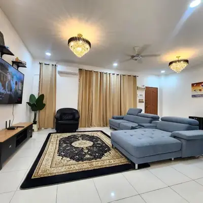 Dirgahayu Homestay I Rajawali