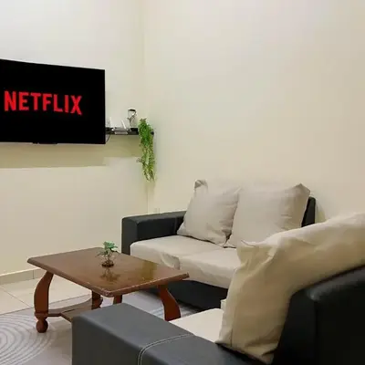 Comfy Family 4BR Terrace House 9 Pax with Free Netflix & WiFi
