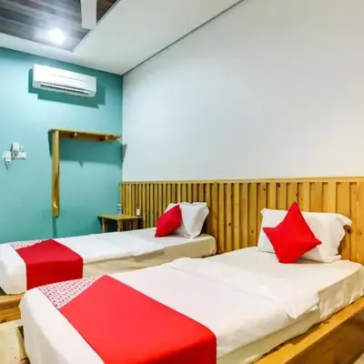 OYO 89454 Hotel Pavilion Inn