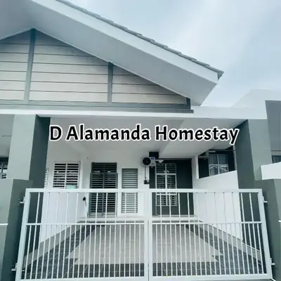 D Alamanda Islam Homestay
