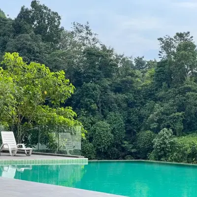 Sunset Ark 3BR Condo with Free WiFi and Netflix Near Taiping Lake Garden