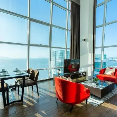Seaview Seafront Duplex in Town with WiFi & Full Kitchen 23