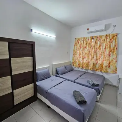Rain Forest Hostel