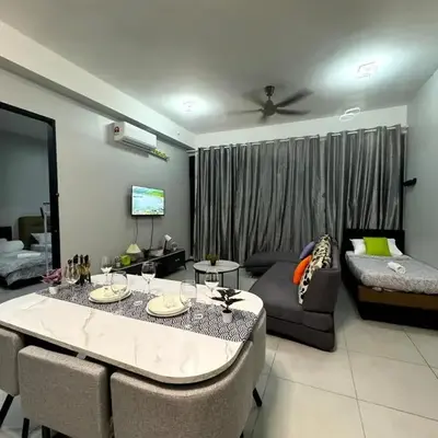 Sea & City View Apartment 3BR 10PAX