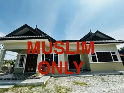 a house with a sign that reads muslin only at Ariana Homestay in Sekincan