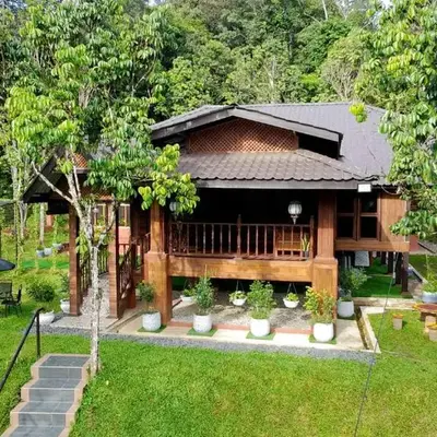 Charming Nature Kampung Home for Family Getaways