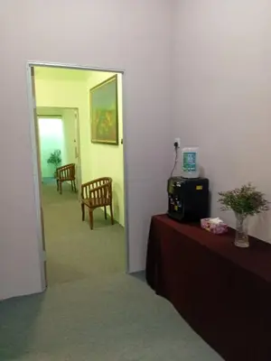 a room with a hallway with a table and a mirror at Tambun Lastworld Sapari Homestay in Tambun