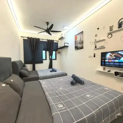 Summer Cozy Studio Room