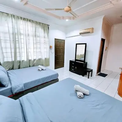 EasyStay Hostel