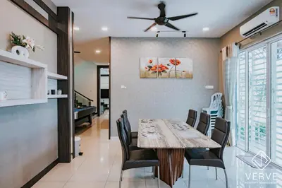 a dining room with a table and chairs at Ipoh VastBlue Escape Pool Villa 6B6B 23Pax in Ipoh