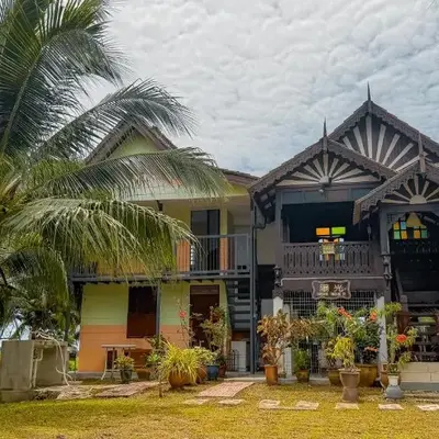 Kampung Nature Stilt House with Paddy Field View