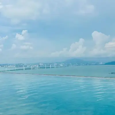 Sky Pool Luxury Stay Sea View Bayan Airport