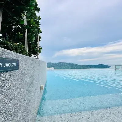 Sky Pool Luxury Sea View Near Penang Airport 9pax