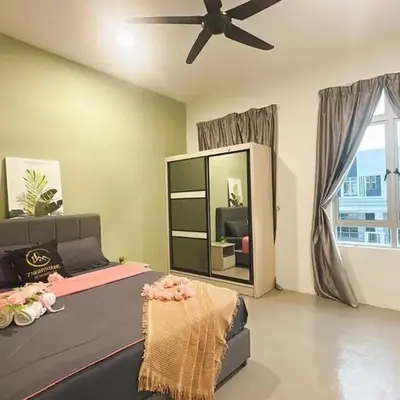 2 Bedroom Townhouse Homestay In Bandar Dato Onn