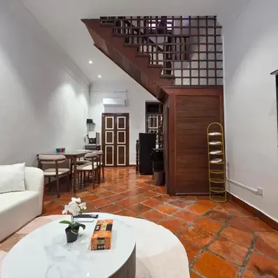 New ! 6 Pax Georgetown Heritage Pre-war House 2 Bed Room