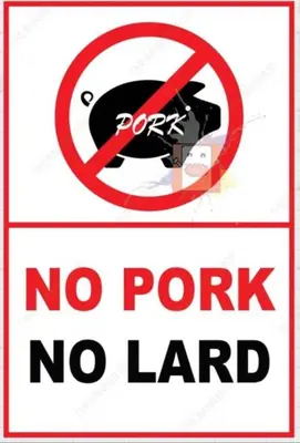 a sign that says no pork no land at HSL Homestay Meru in Ipoh