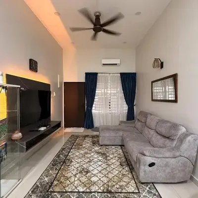 Huwayna Private Pool Homestay M U S L I M sahaja
