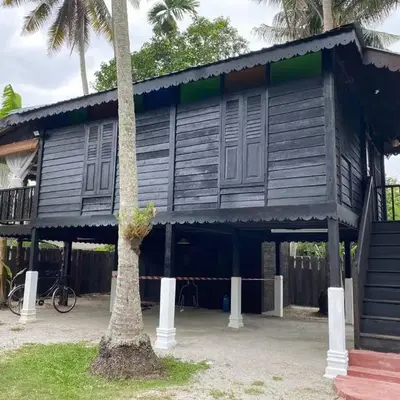 Rumah Inap Kampung Agong Sunrise