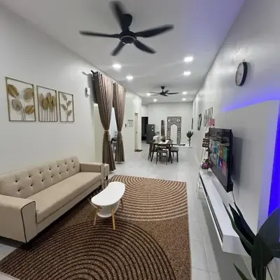 Nahyra Homestay
