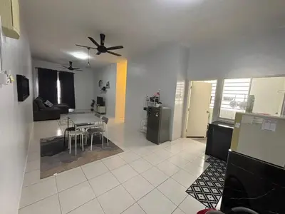 a kitchen and living room with a ceiling fan at HS Homestay Casa Klebang Ipoh in Chemor
